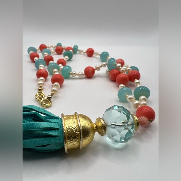 Pearl and coral beads mala - Picture 5 of 17